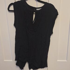 Daniel Rainn Black Sleeveless Blouse